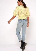 Load image into Gallery viewer, AMIAYA FLORAL WRAP TOP