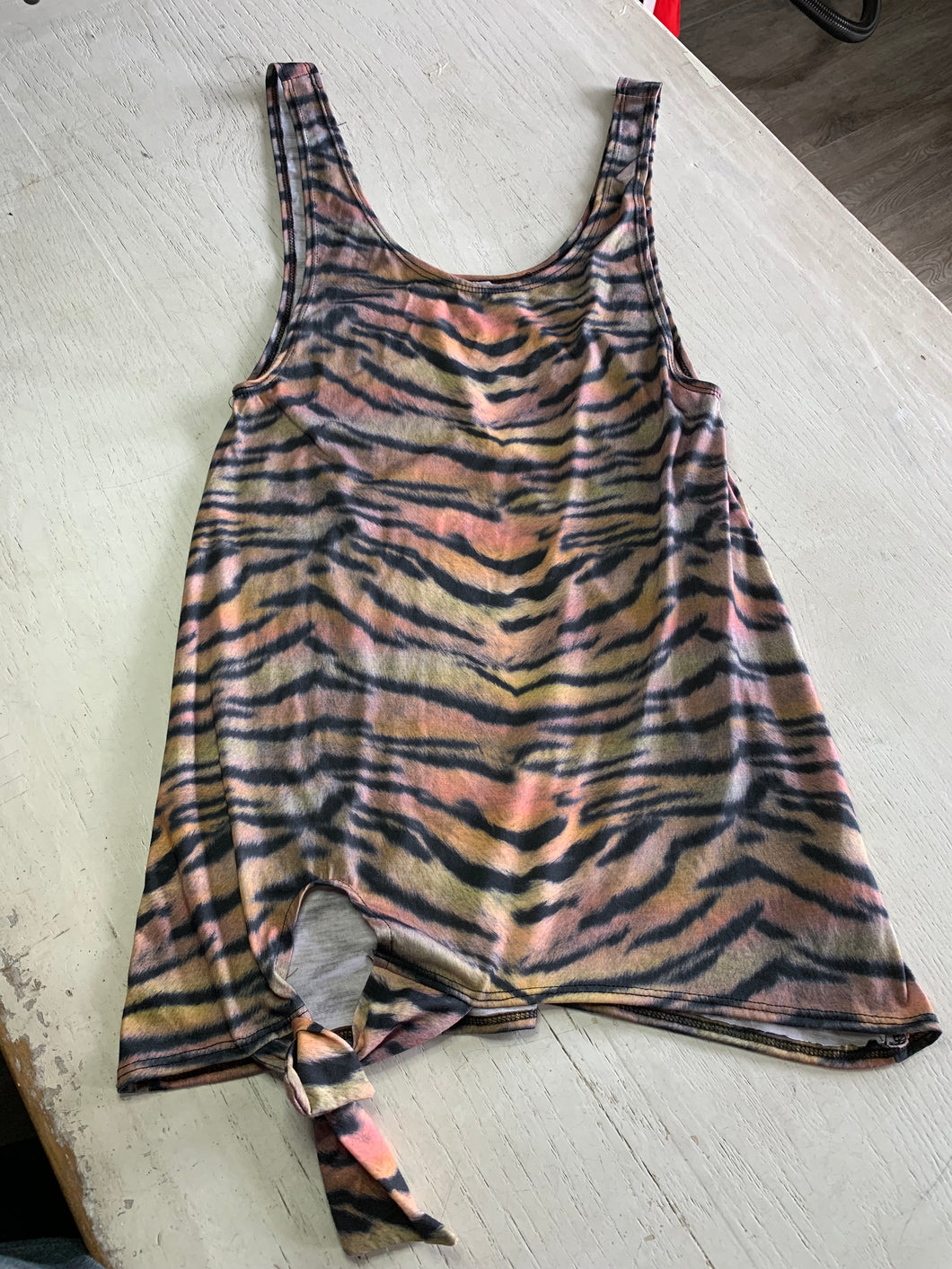 TIGER PRINT TANK